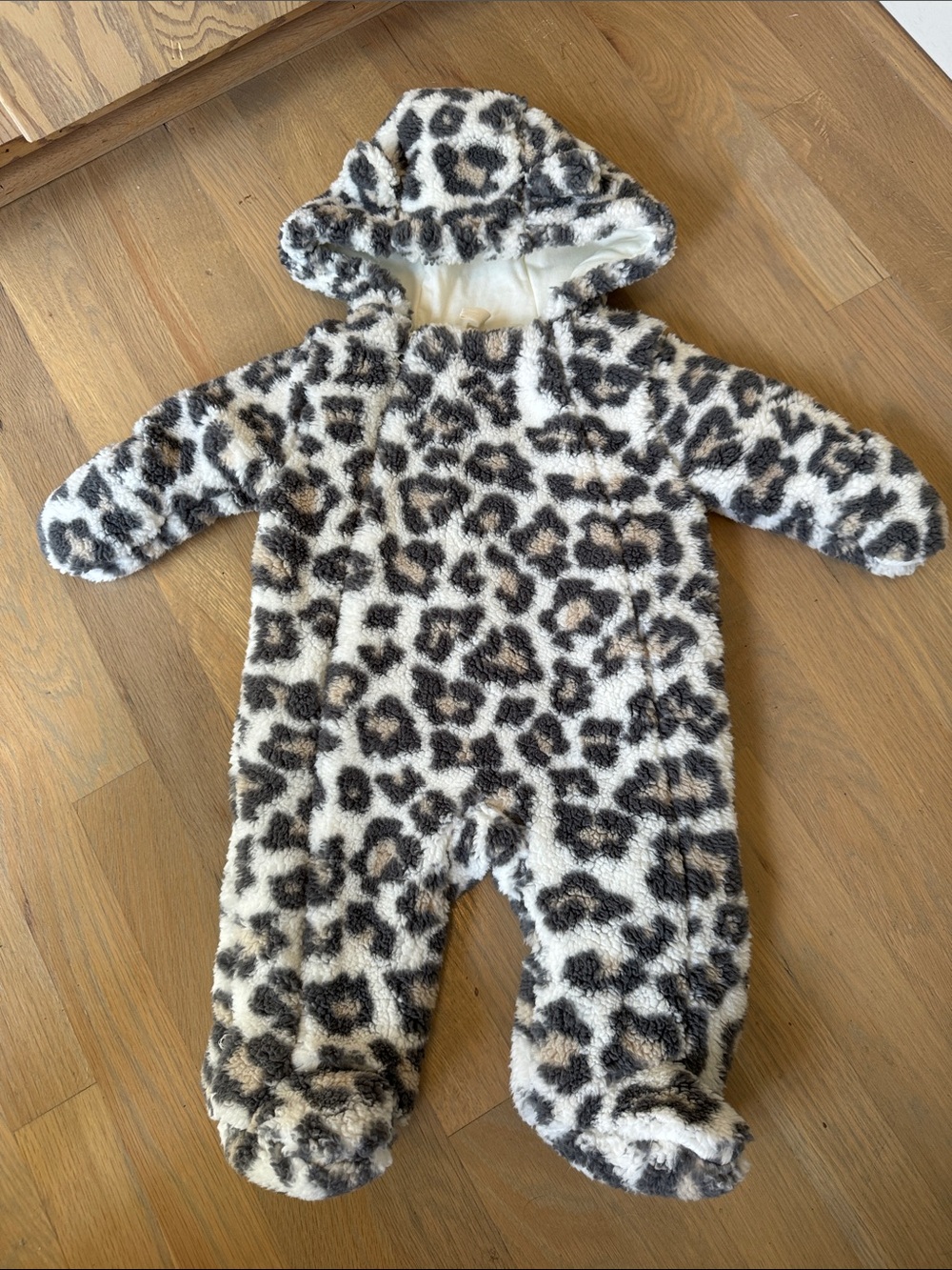 Plush Leopard-Print Hooded Baby One-Piece in Neutral Tones